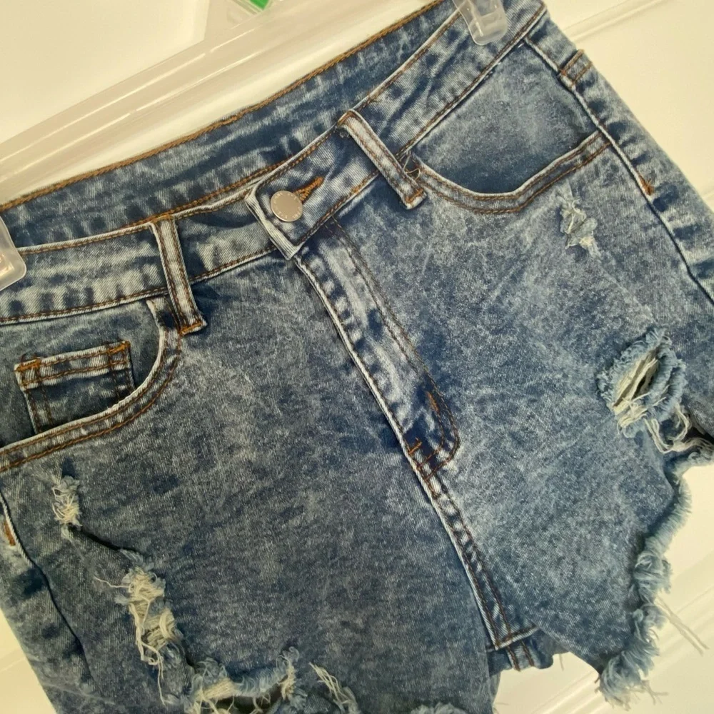 NEW Destroyed Distressed Acid Washed Denim Jean Shorts Size 16